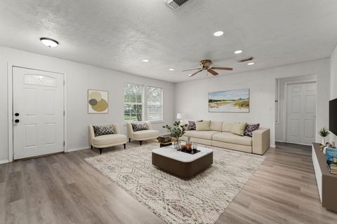 Photo of 1206 Oak Meadows Street, Houston, TX 77017 (MLS # 56471155)