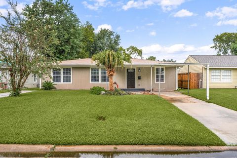 Photo of 1206 Oak Meadows Street, Houston, TX 77017 (MLS # 56471155)