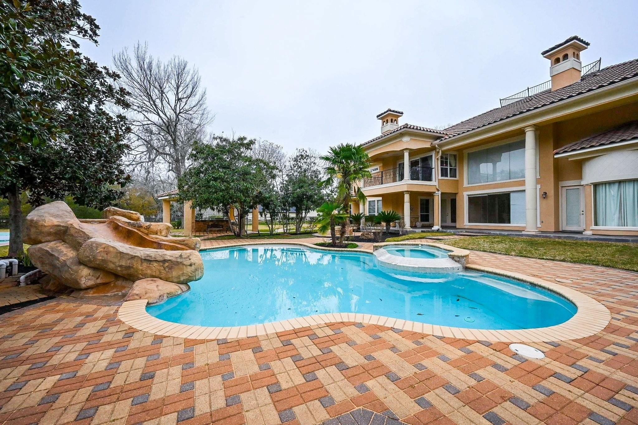 3319 Wild River Drive