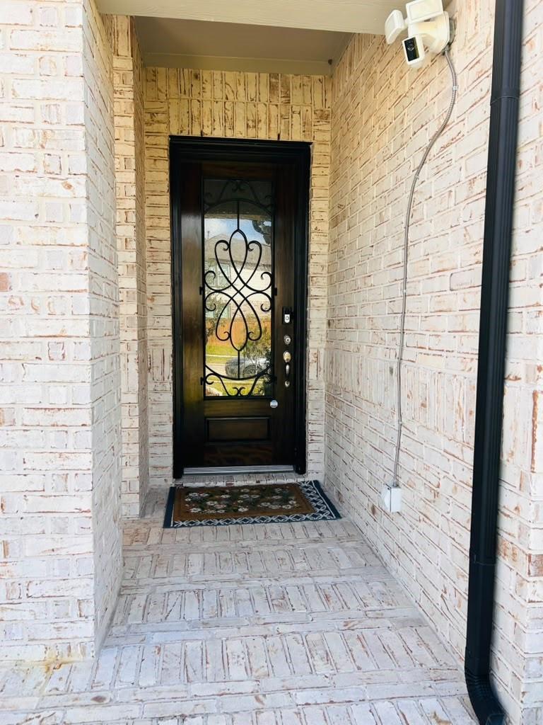 1557 Sunrise Gables Dr Drive