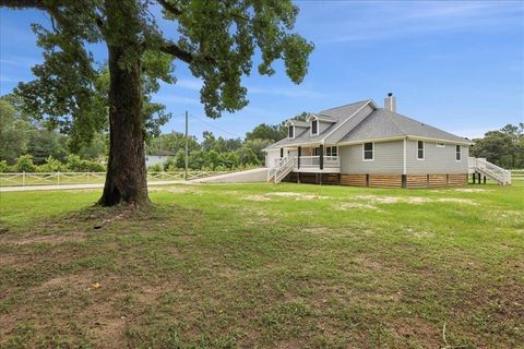 Photo of 8679 Massey Lake Road, Silsbee, TX 77656 (MLS # 78607858)