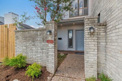 Photo of 3218 Freshmeadows Drive, Houston, TX 77063 (MLS # 49216187)