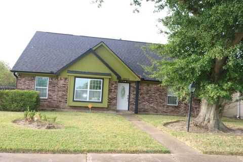 Photo of 12615 Huntington Venture Drive, Houston, TX 77099 (MLS # 7079430)