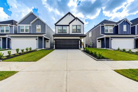 Photo of 10113 Berkeley Springs Trail, Houston, TX 77051 (MLS # 63585132) Photo of 10113 Berkeley Springs Trail, Houston, TX 77051 (MLS # 63585132)