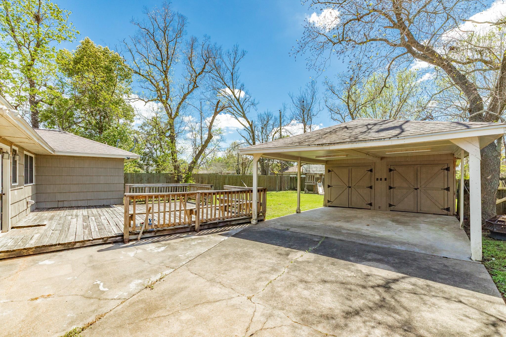 120 Palm Lane