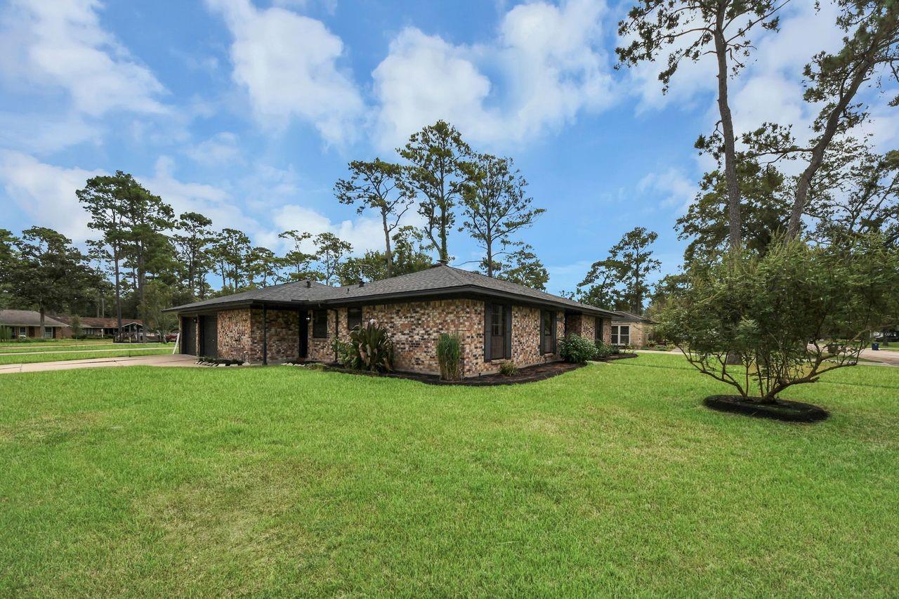 3013 Woodland Drive