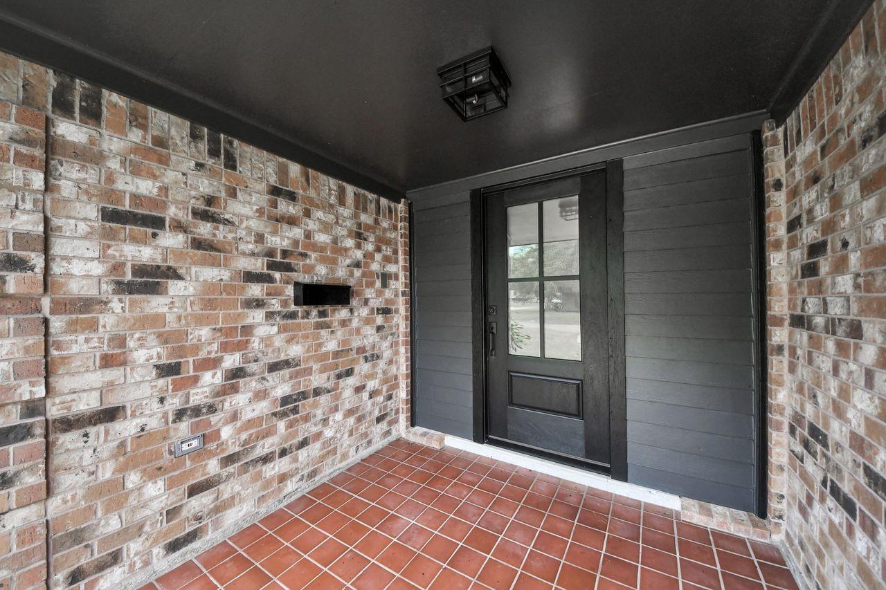 3013 Woodland Drive