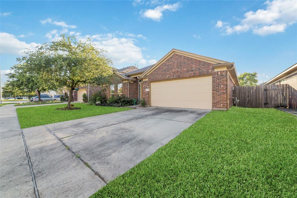 Photo of 4922 Gingham Check Court Court, Katy, TX 77449 (MLS # 25887257)