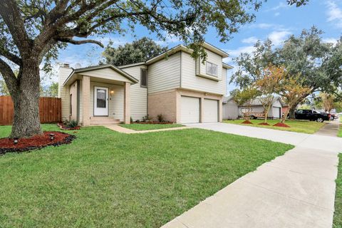 1111 W Brompton Drive Pearland TX 77584