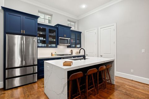 3277 Maxroy Street Houston TX 77008