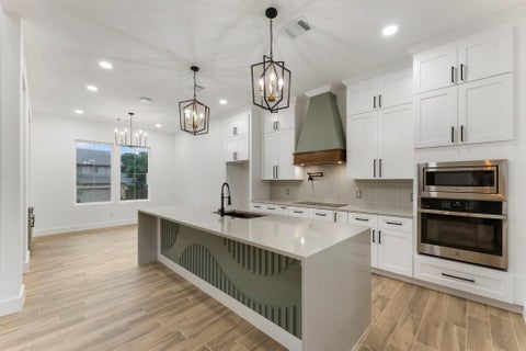 Photo of 3709 Oak Court, Montgomery, TX 77356 (MLS # 19219202)