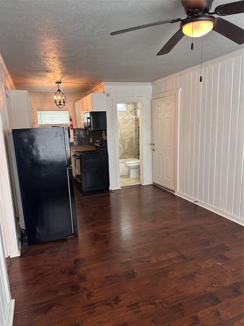 Photo of 4210 Ennis St #3, Houston, TX 77004 (MLS # 54063190)