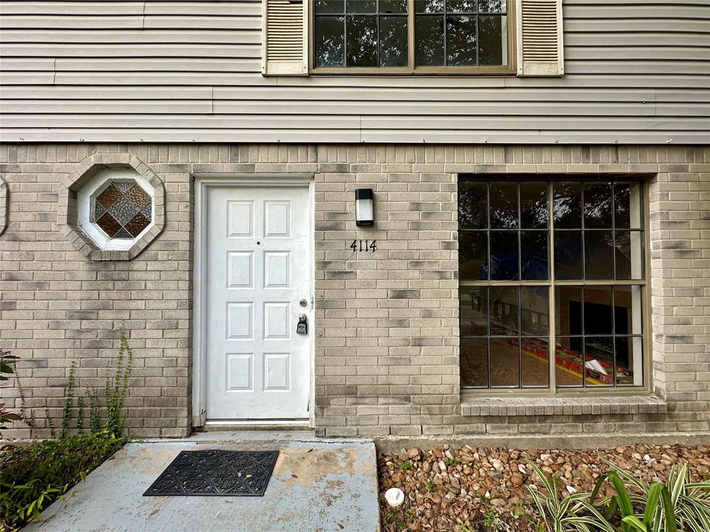 Photo of 4120 Hartt Lane, Houston, TX 77025 (MLS # 62316087)