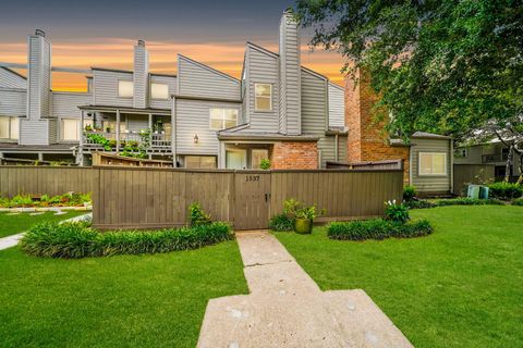 Photo of 1537 Prairie Grove Drive, Houston, TX 77077 (MLS # 51207266)
