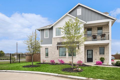 Photo of 7603 Green Bulrush Way, Katy, TX 77493 (MLS # 17999446)
