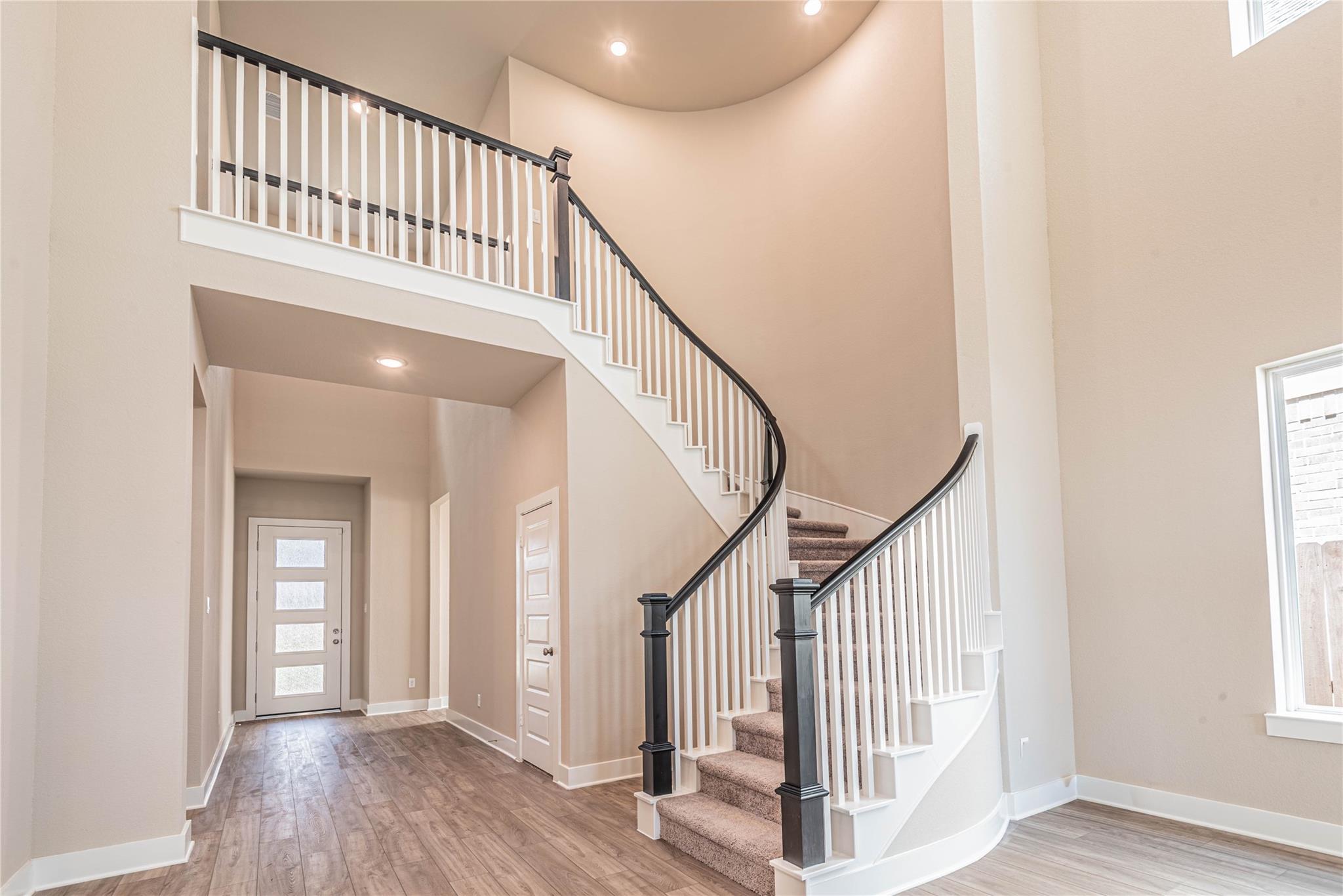 7335 Rolling Grove Ln Lane