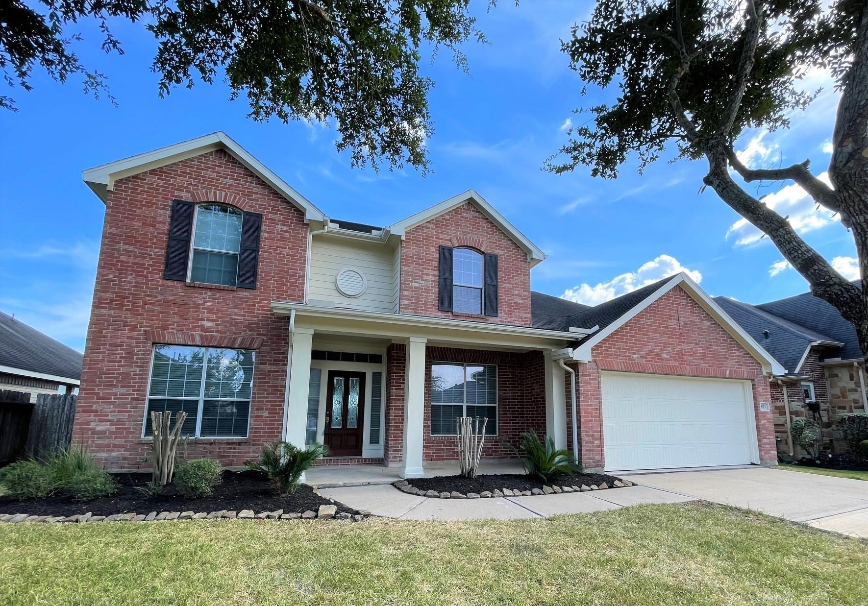 823 Aqua Vista