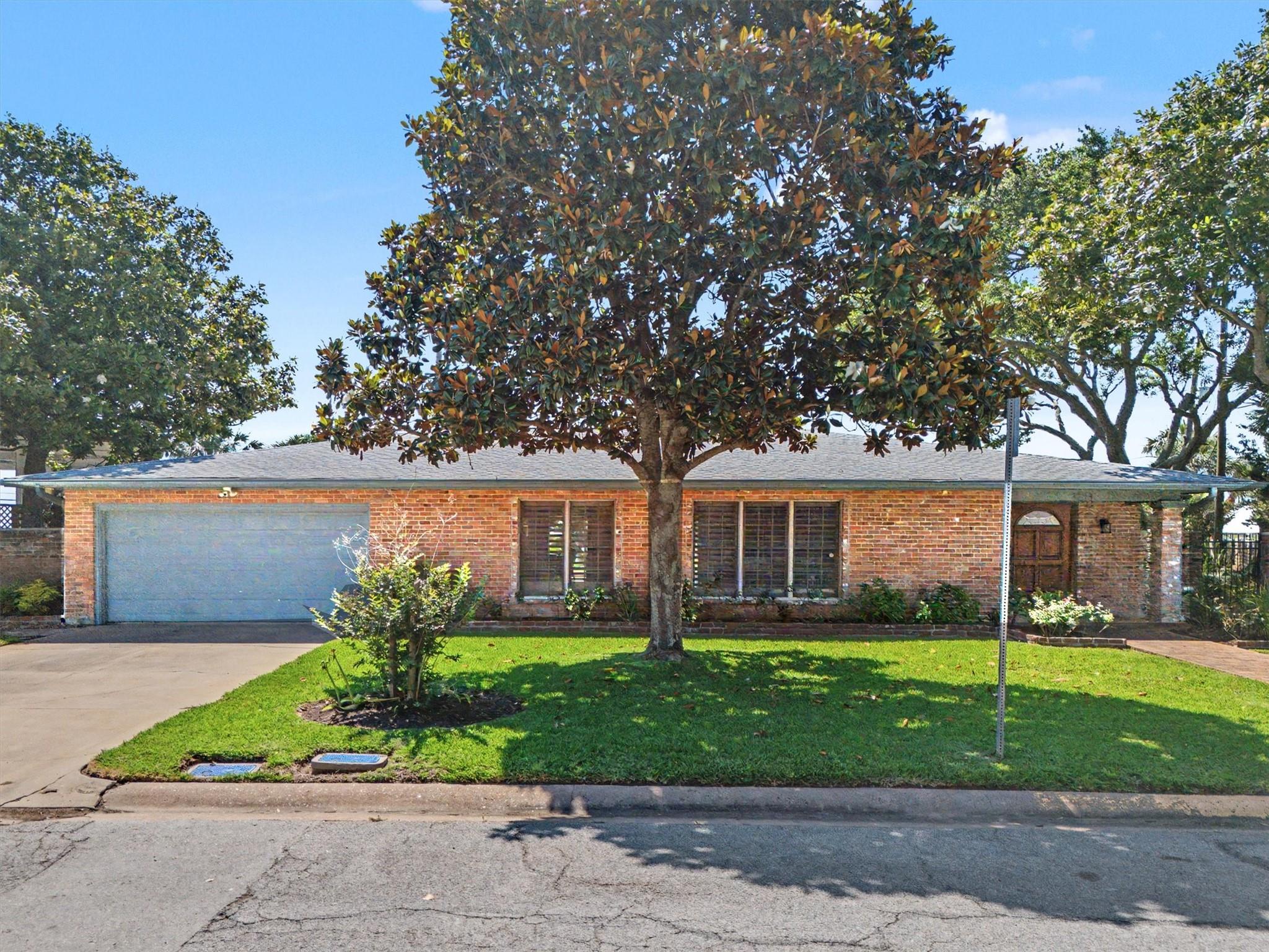 1109 Harbor View Drive