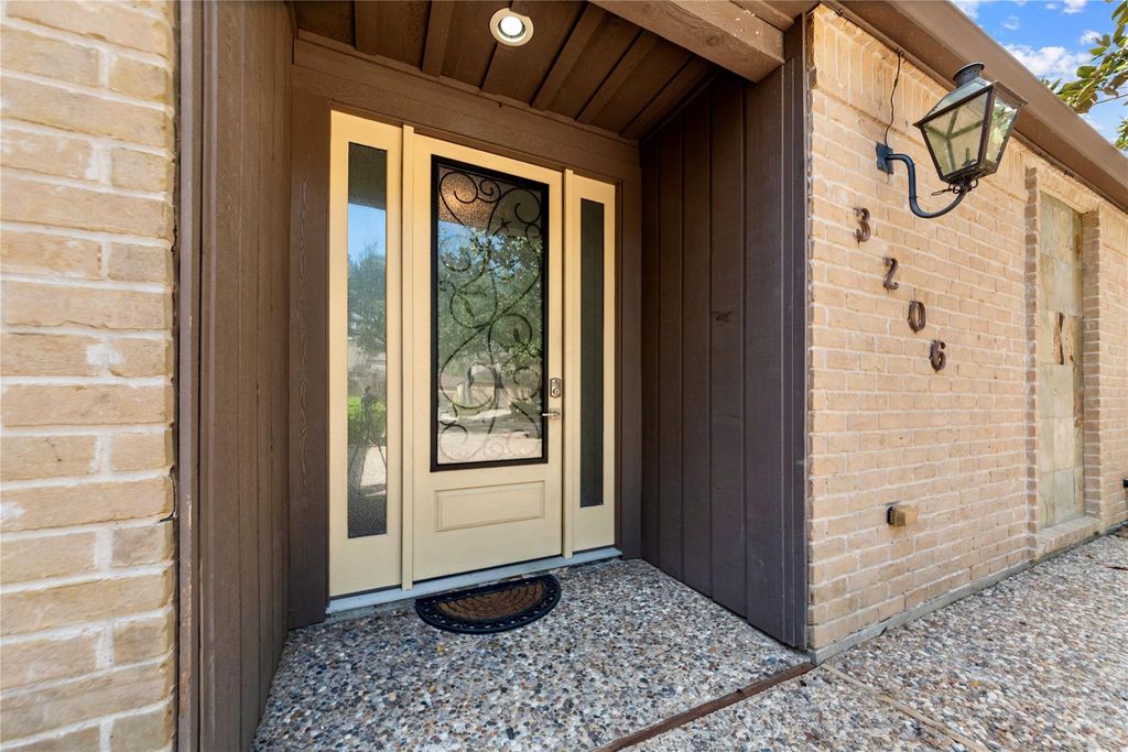 Photo of 3206 Laurel Point Court, Houston, TX 77339 (MLS # 84025628)