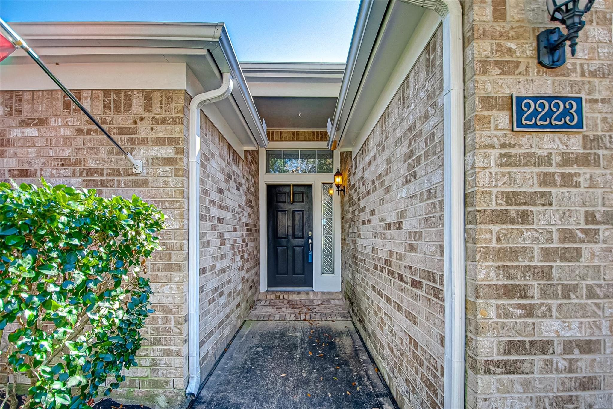 2223 Ridgefield Park Lane