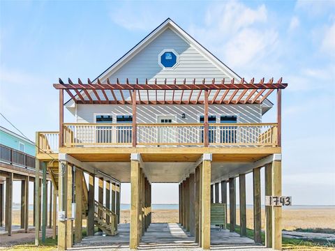 Photo of 1743 Bluewater Highway, Surfside Beach, TX 77541 (MLS # 49106913)