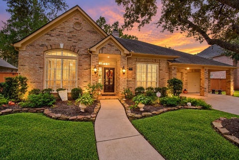 Photo of 7514 Guinevere Drive, Sugar Land, TX 77479 (MLS # 31174744)
