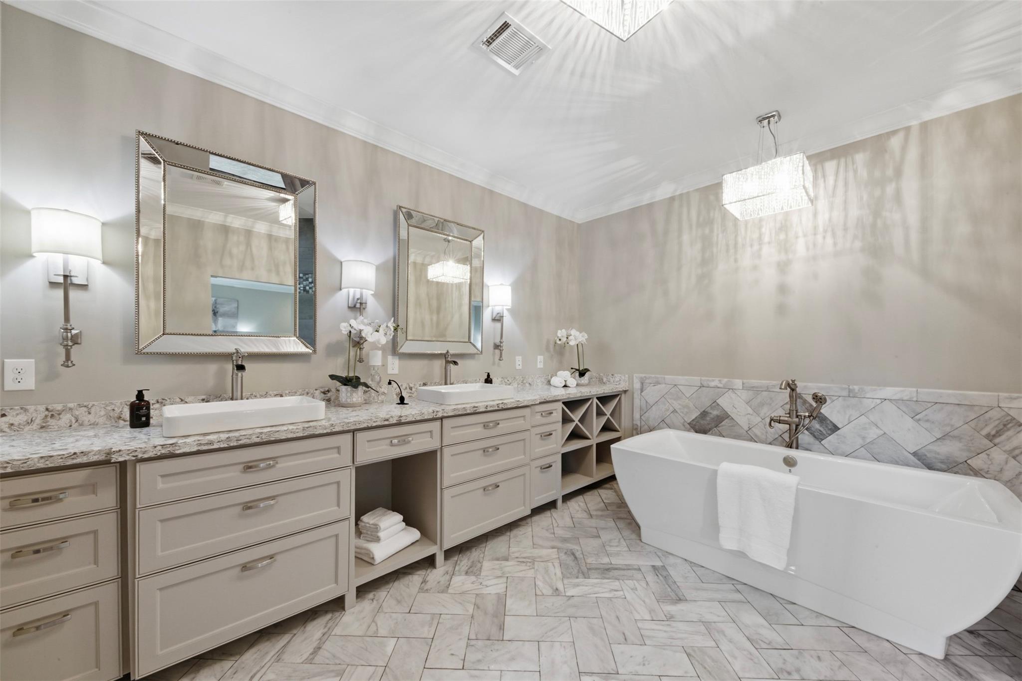 Houston, Texas, 77009, United States, 3 Bedrooms Bedrooms, ,4 BathroomsBathrooms,Residential,Active,2052028