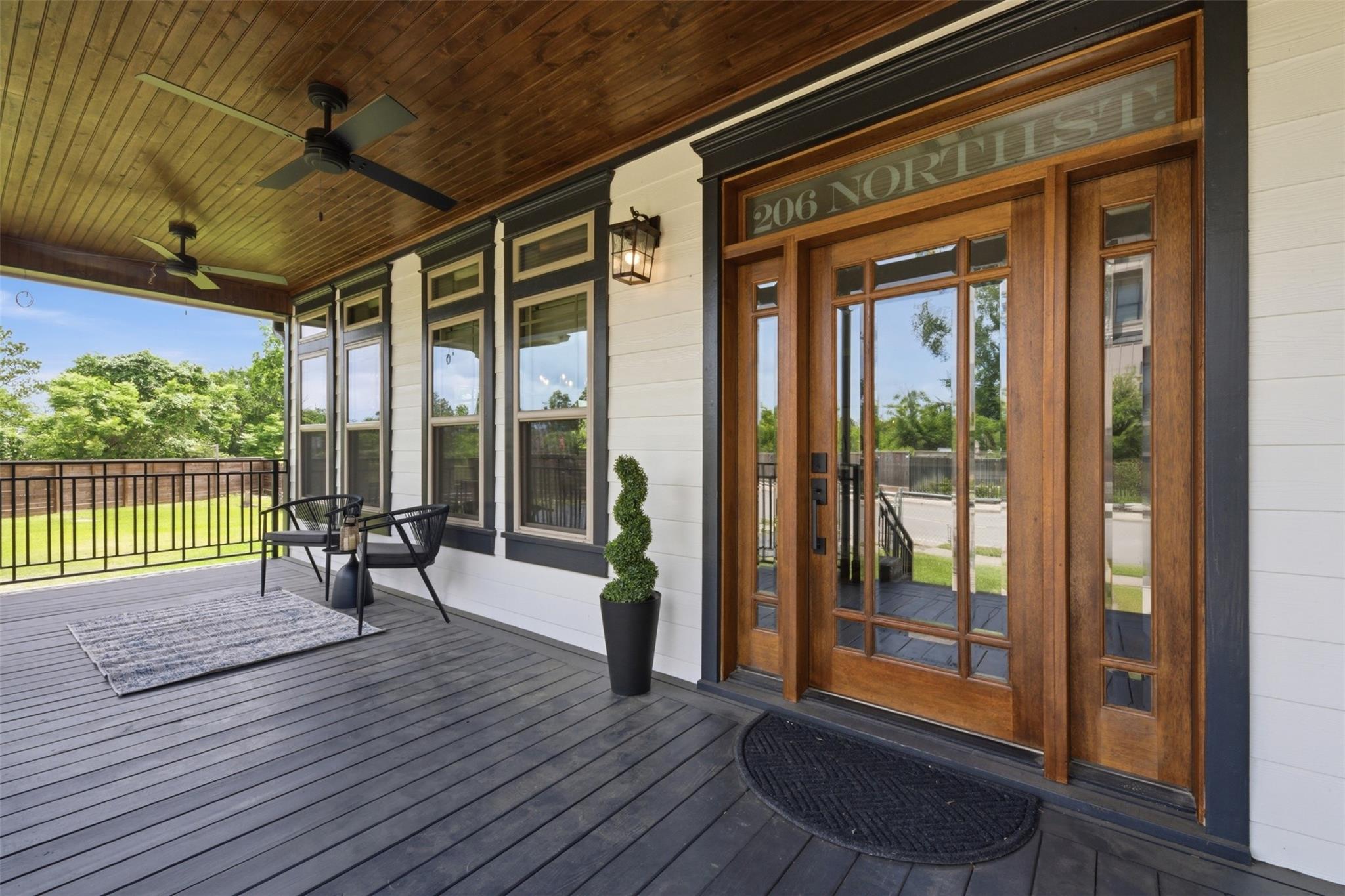 Houston, Texas, 77009, United States, 3 Bedrooms Bedrooms, ,4 BathroomsBathrooms,Residential,Active,2052028