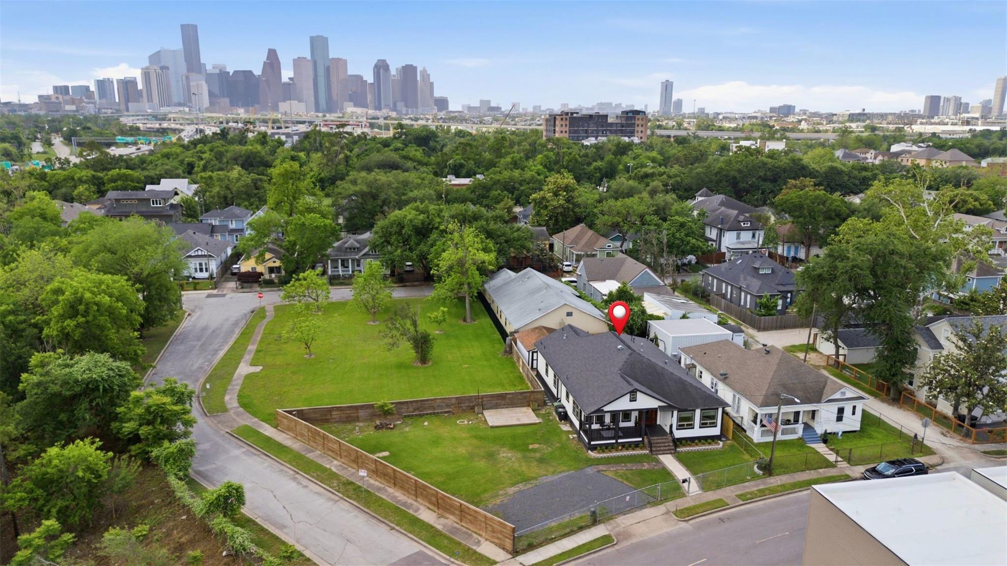 Houston, Texas, 77009, United States, 3 Bedrooms Bedrooms, ,4 BathroomsBathrooms,Residential,Active,2052028