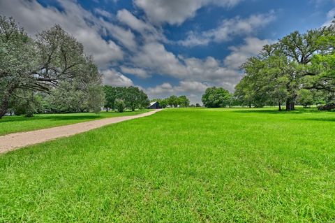 Photo of 810 Highway 237, Burton, TX 77835 (MLS # 87650041)