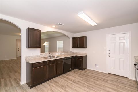 Photo of 8618 Doris Oaks Circle, Houston, TX 77028 (MLS # 95165409)