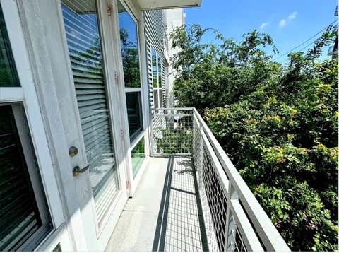 Photo of 1111 N Durham Drive #135, Houston, TX 77008 (MLS # 76616080)
