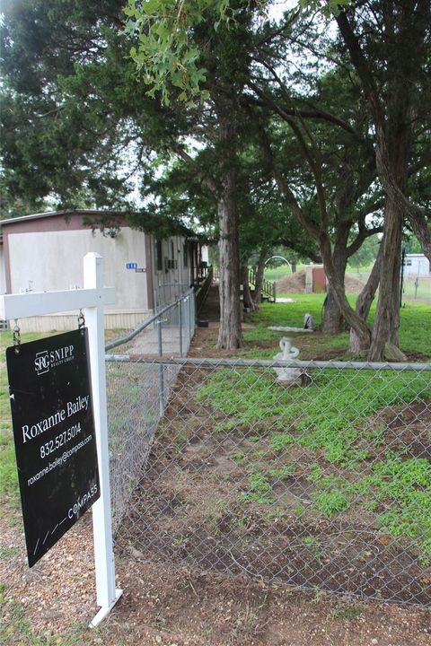 Photo of 110 Concho Trail, La Grange, TX 78945 (MLS # 81086401)