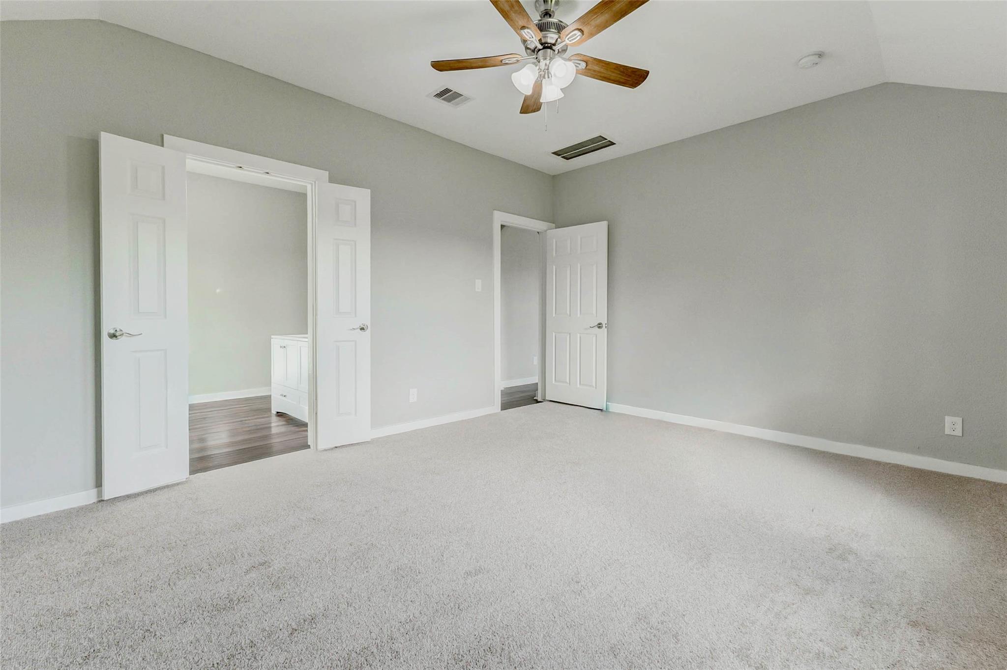 7027 Sun Creek Drive