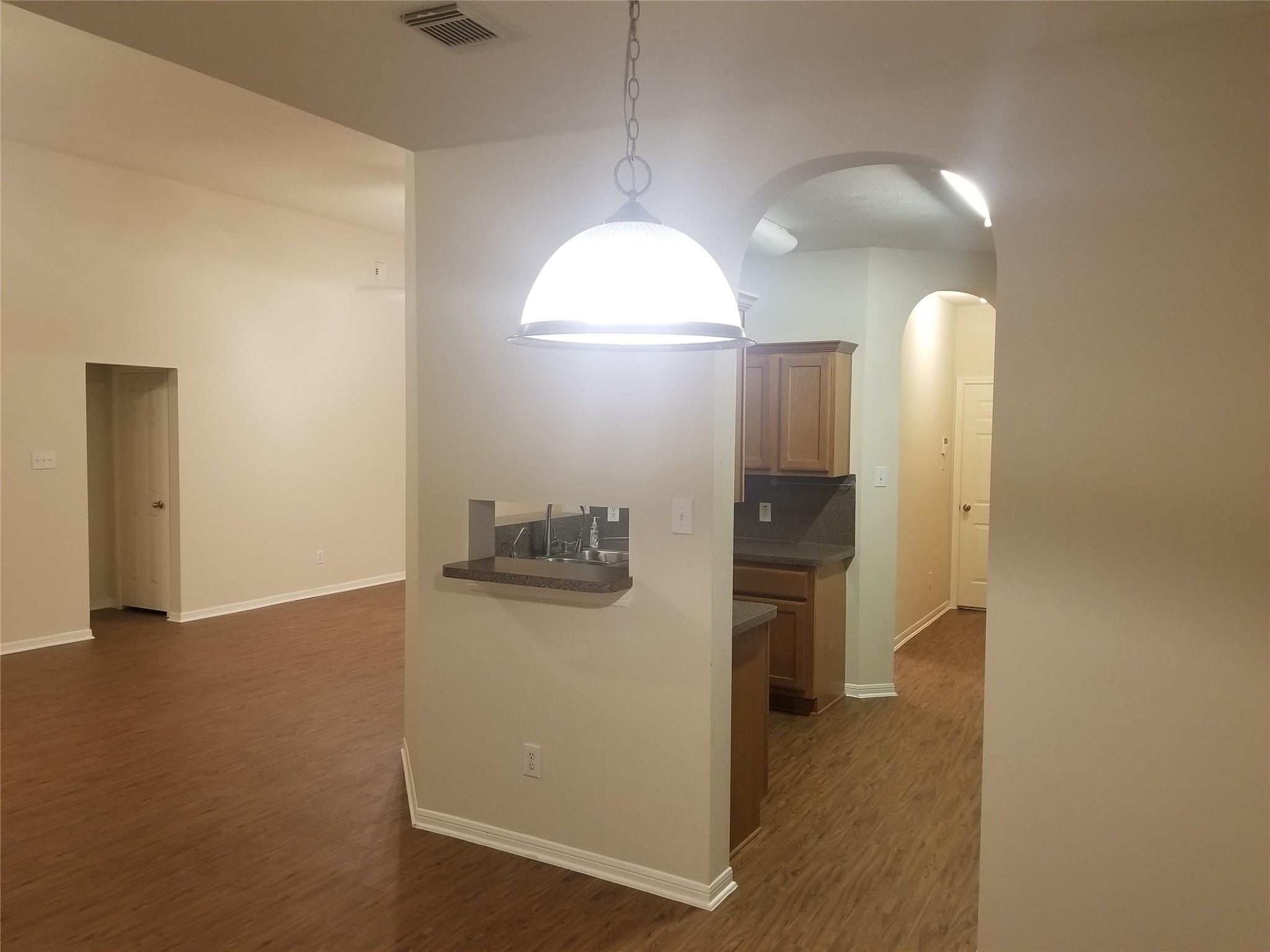 2406 Hawks Road