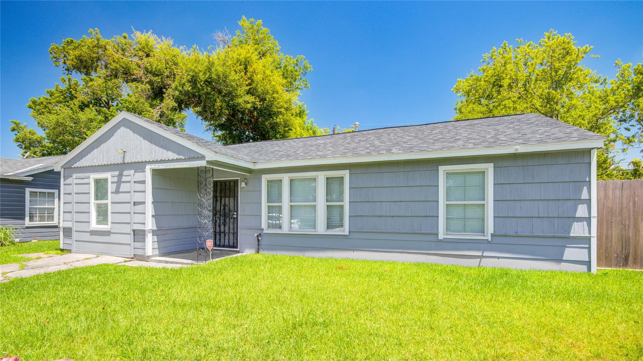 8921 Oak Knoll Lane