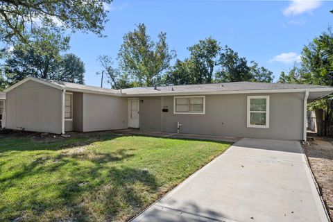 6138 Kenilwood Drive Houston TX 77033