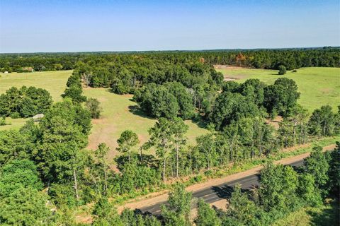 Photo of 140 State Highway 21 E, Crockett, TX 75835 (MLS # 83564475) Photo of 140 State Highway 21 E, Crockett, TX 75835 (MLS # 83564475)