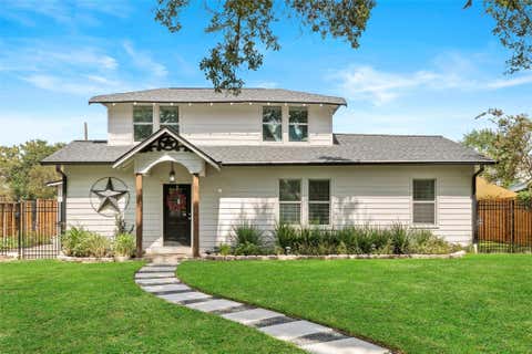 Photo of 901 Melbourne Street, Houston, TX 77022 (MLS # 72599861)