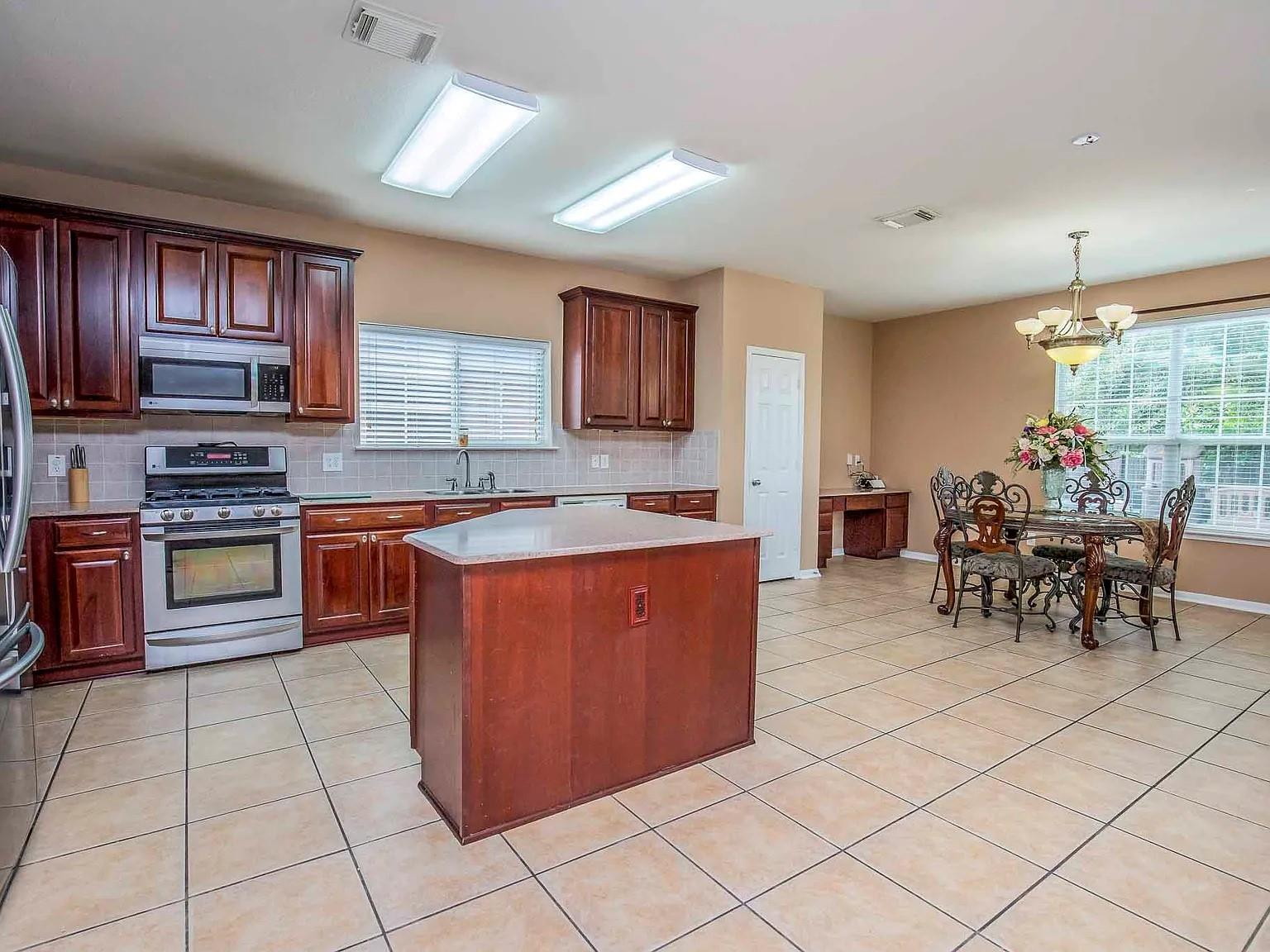29742 Legends Green Drive