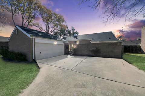 Photo of 15015 Margeson Street, Houston, TX 77084 (MLS # 88692754)