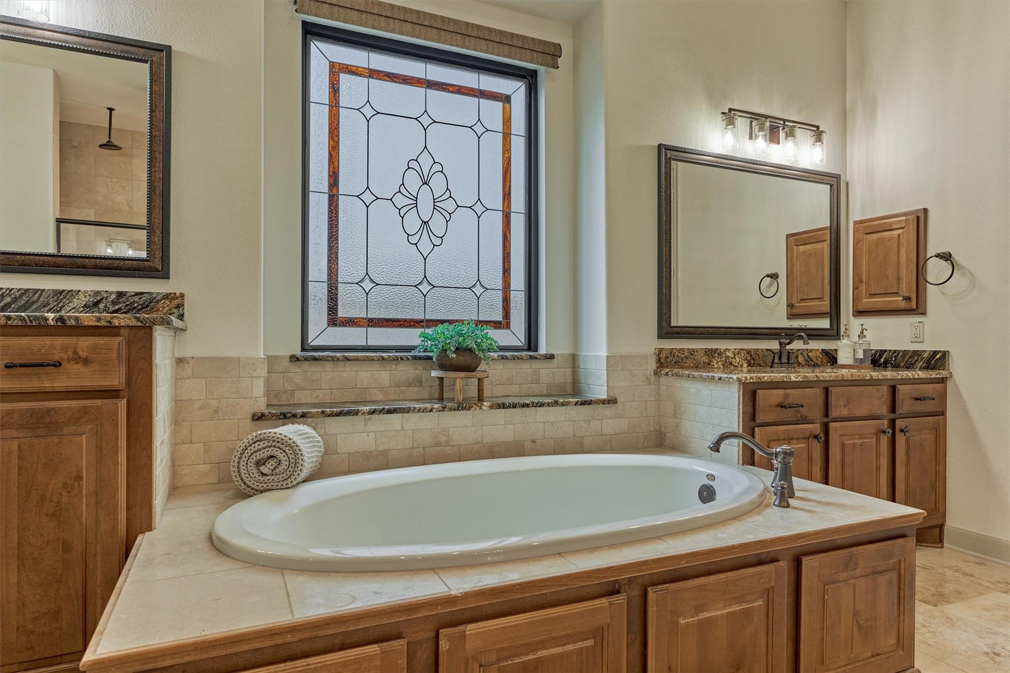 Montgomery, Texas, 77316, United States, 5 Bedrooms Bedrooms, ,5 BathroomsBathrooms,Residential,Active,2052024