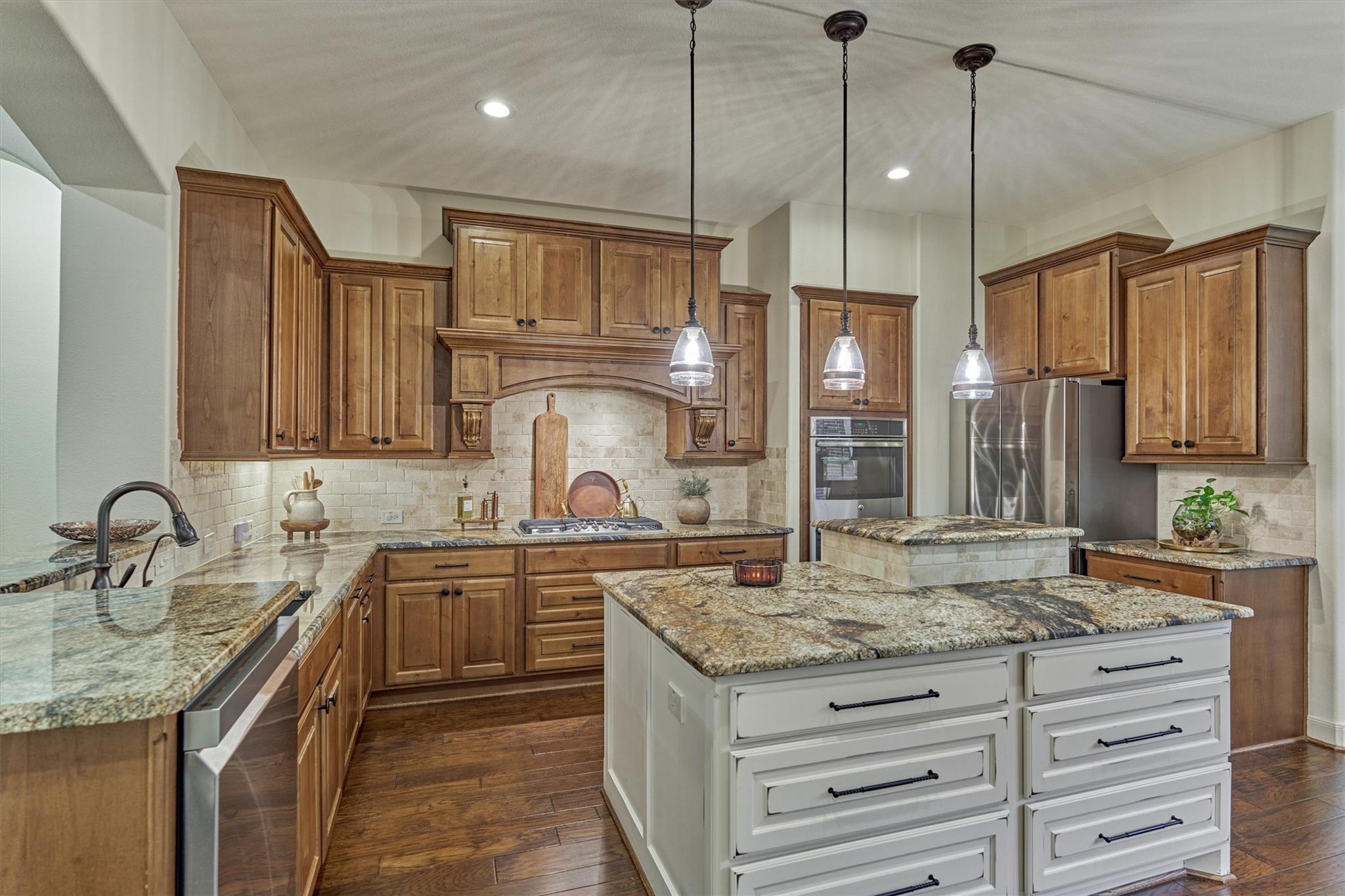Montgomery, Texas, 77316, United States, 5 Bedrooms Bedrooms, ,5 BathroomsBathrooms,Residential,Active,2052024