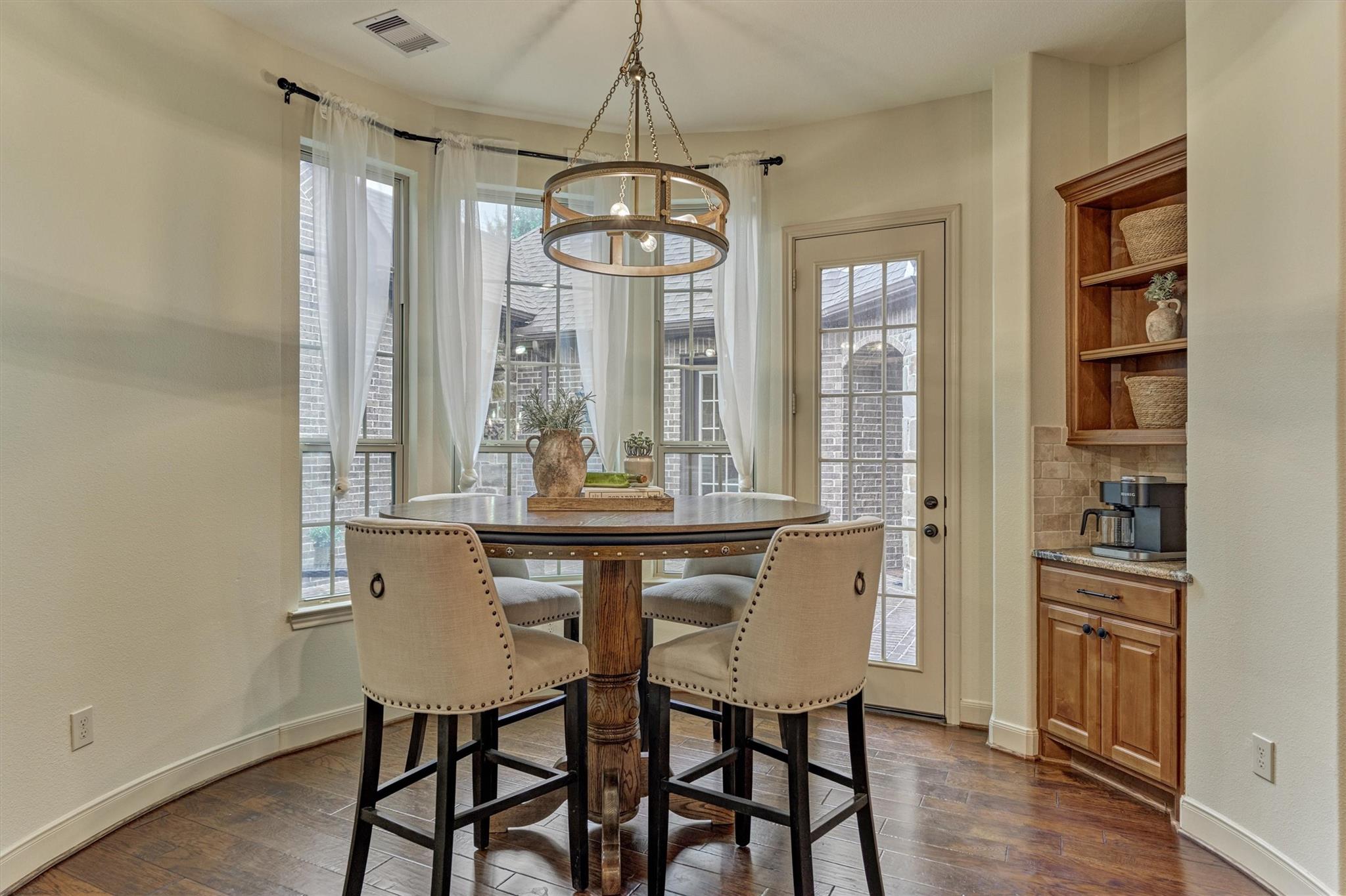 Montgomery, Texas, 77316, United States, 5 Bedrooms Bedrooms, ,5 BathroomsBathrooms,Residential,Active,2052024