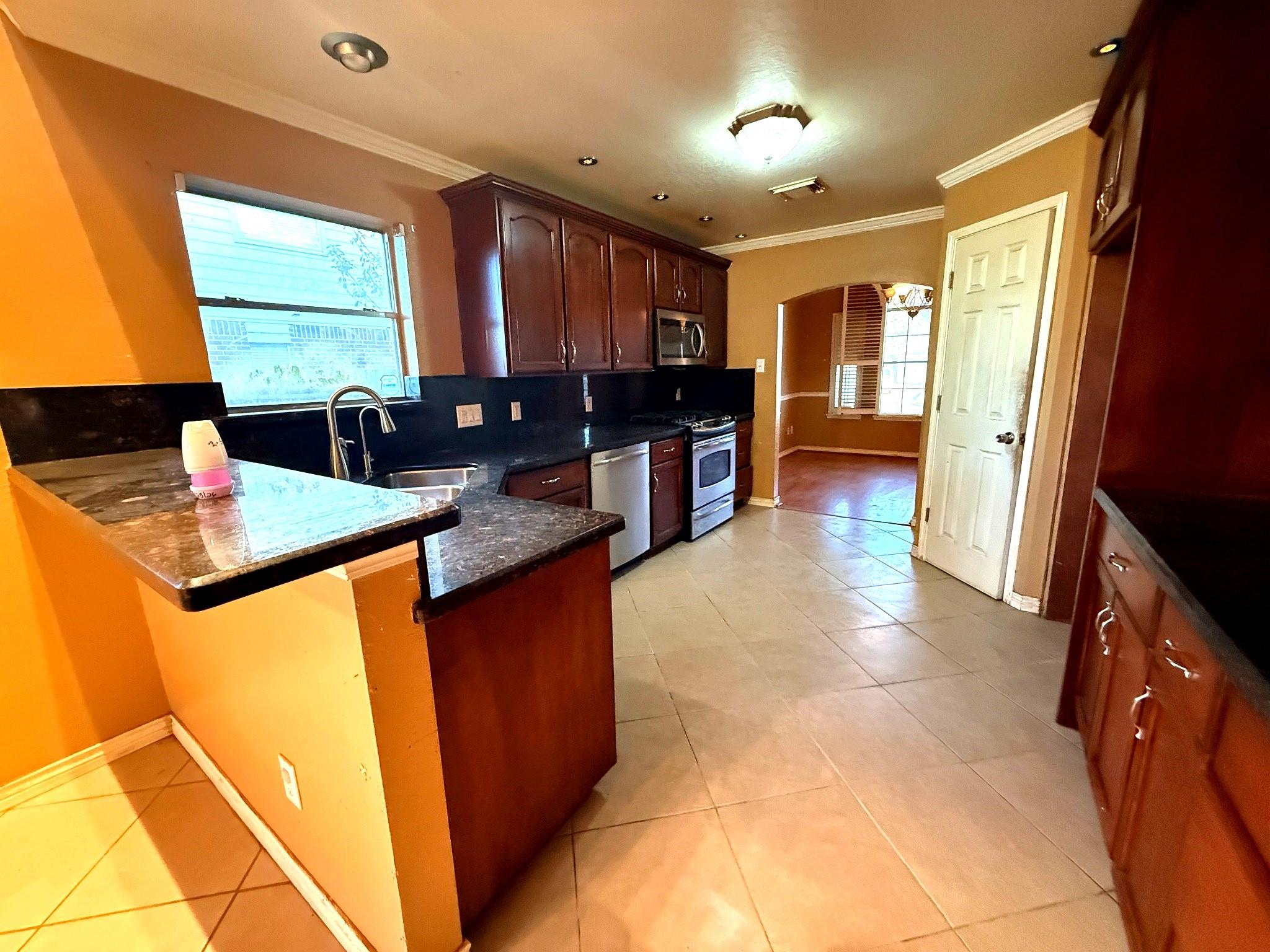 914 Chase Creek Circle