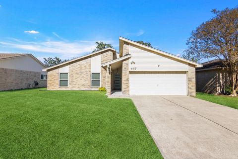 Photo of 467 Reseda Drive, Houston, TX 77598 (MLS # 43386377)