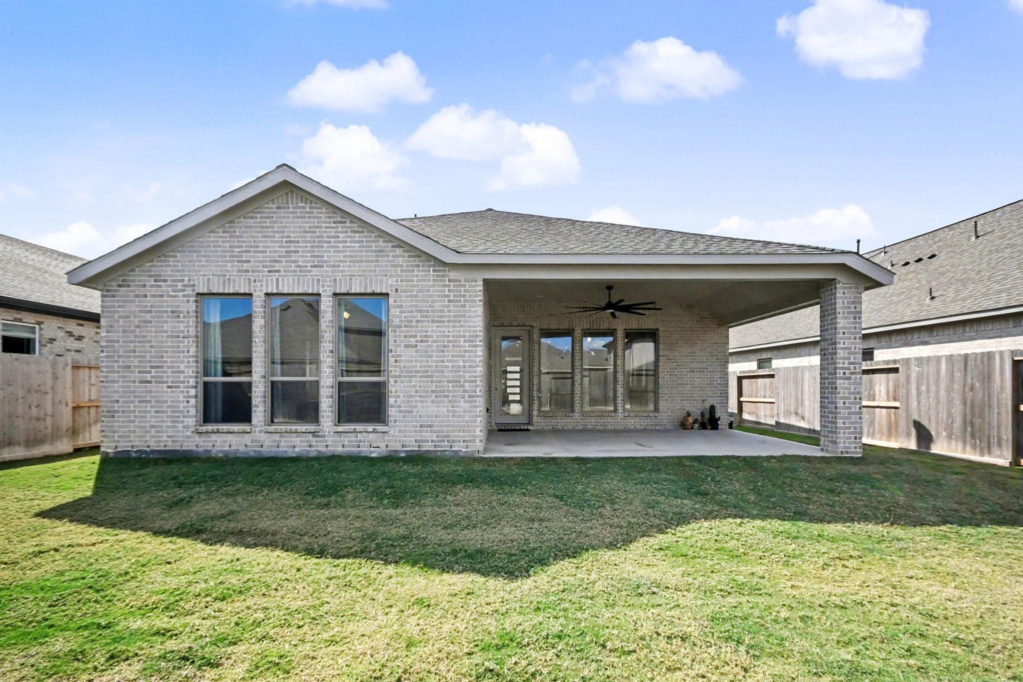 Mont Belvieu, Texas 77523, United States, 3 Bedrooms Bedrooms, ,2 BathroomsBathrooms,Residential,Active,247197