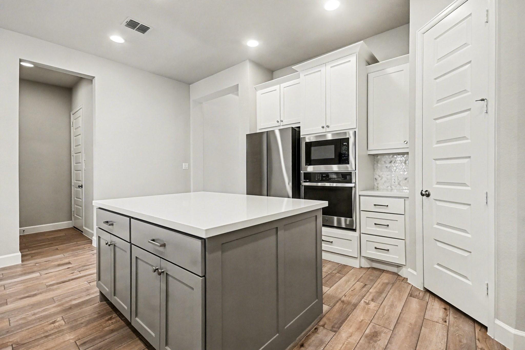 Mont Belvieu, Texas 77523, United States, 3 Bedrooms Bedrooms, ,2 BathroomsBathrooms,Residential,Active,247197