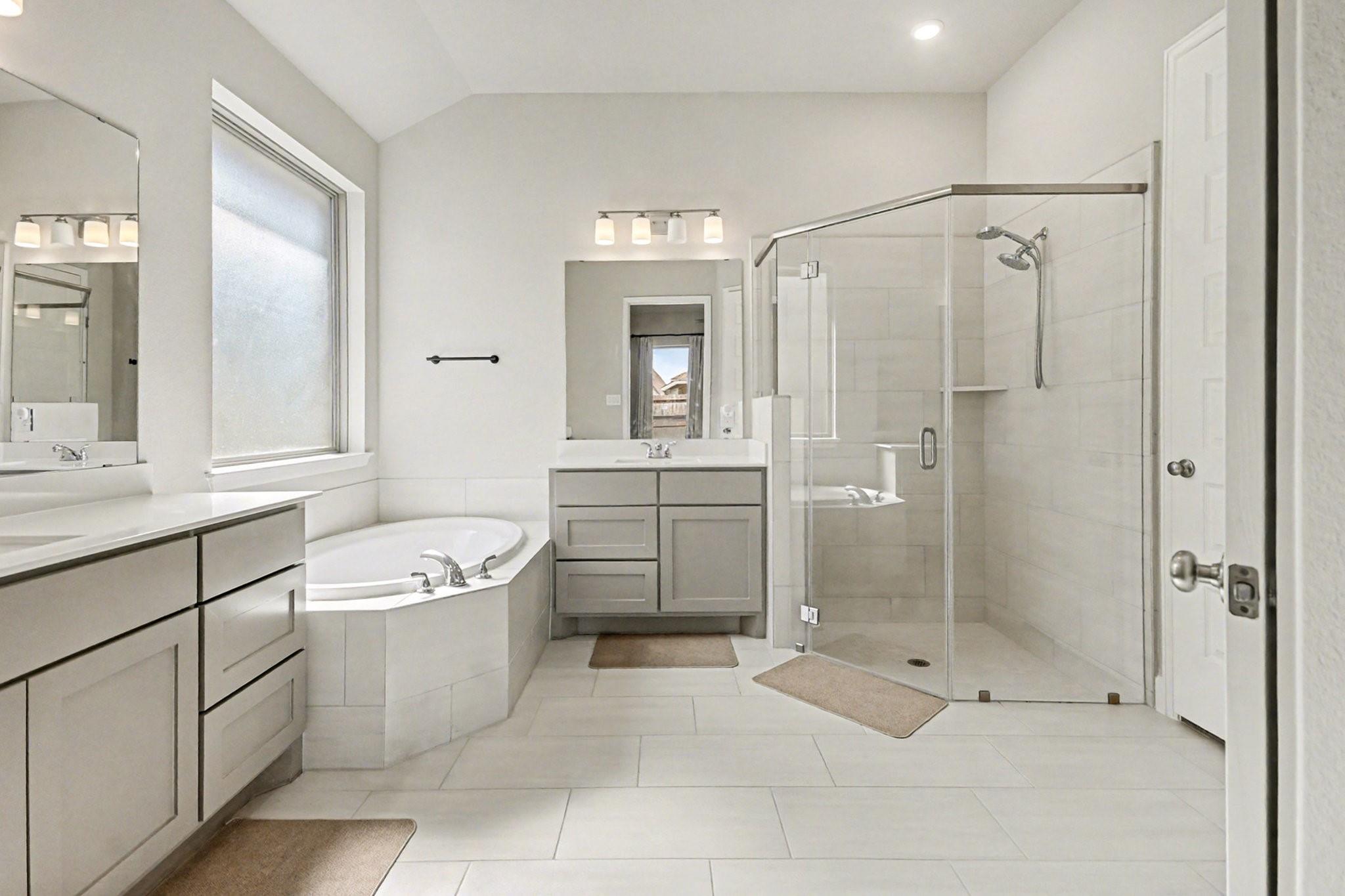 Mont Belvieu, Texas 77523, United States, 3 Bedrooms Bedrooms, ,2 BathroomsBathrooms,Residential,Active,247197