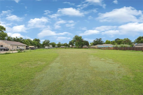 Vacant Land For Sale - 9517 Aldine Westfield Road<br/> Houston, TX 77093